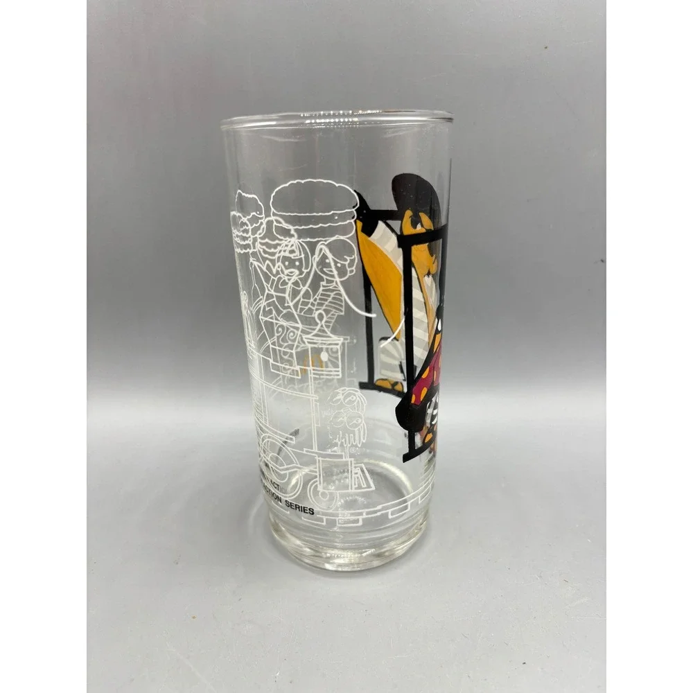 Vintage 1977 McDonalds Action Series Hamburglar Glass Collector‎ Tumbler 5.5